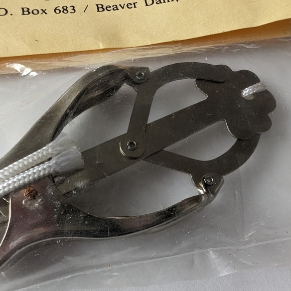 THIRD HAND Nancy's Notions Sewing Hemming Clamp Tool Bontage Retro Handcrafts - Picture 6 of 10